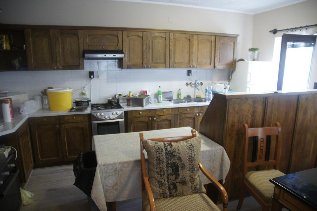 Szuzanna Fenyves Panzio Bed & Breakfast Siofok Luaran gambar