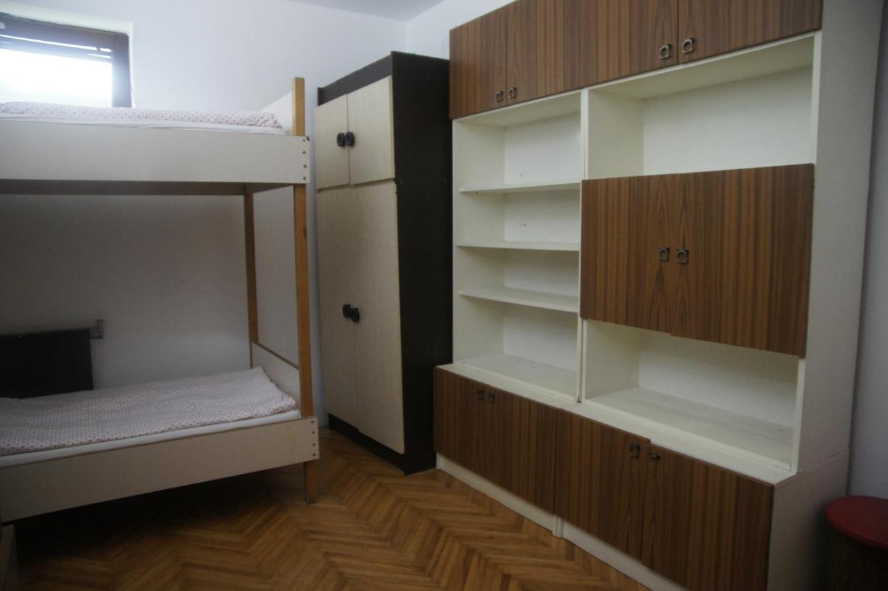 Szuzanna Fenyves Panzio Bed & Breakfast Siofok Luaran gambar